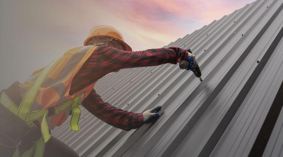 Professional gutter cleaning in Sutersville, PA